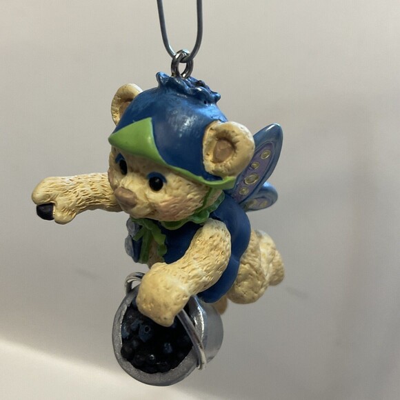 Hallmark - Blueberry - Fairy Berry Bears - Series 2nd - 2000 Ornament - Picture 3 of 4